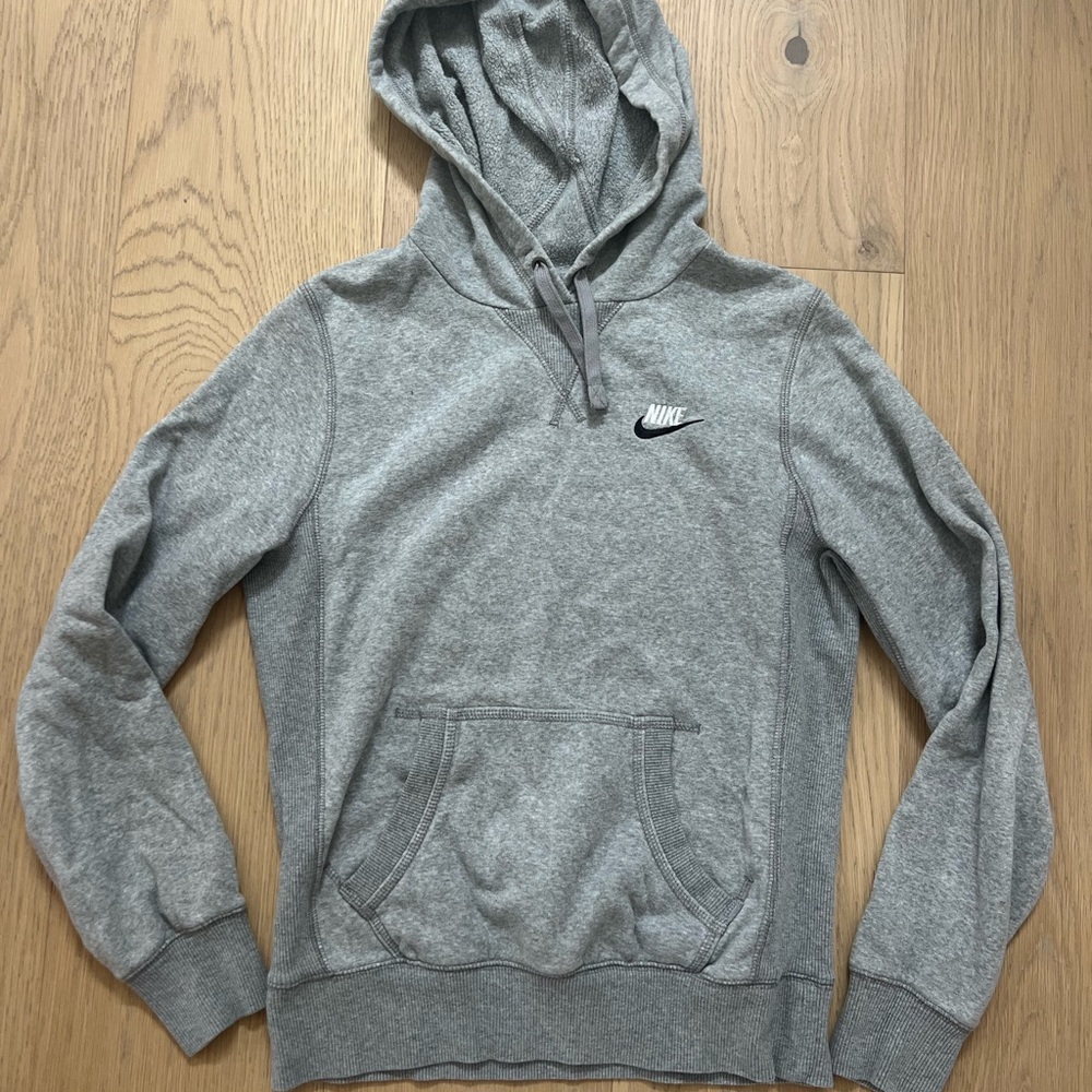 Nike Men's Heather Gray Hoodie